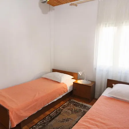 With Parking Space Jezera, Murter - 5093 Apartman Jezera