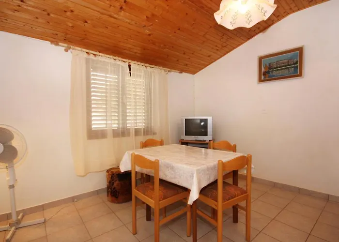 With Parking Space Jezera, Murter - 5093 Apartamento Jezera