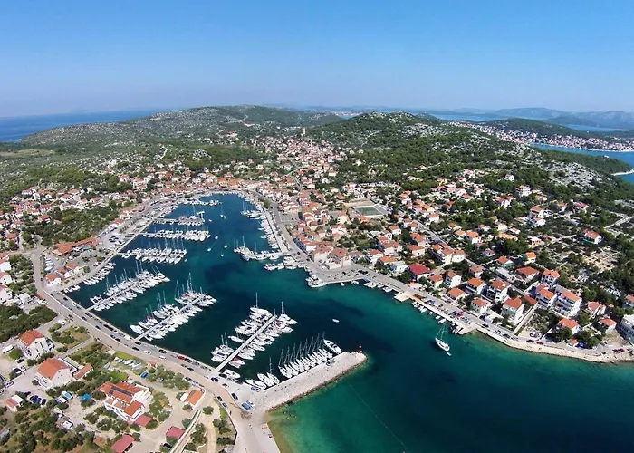 With Parking Space Jezera, Murter - 5093